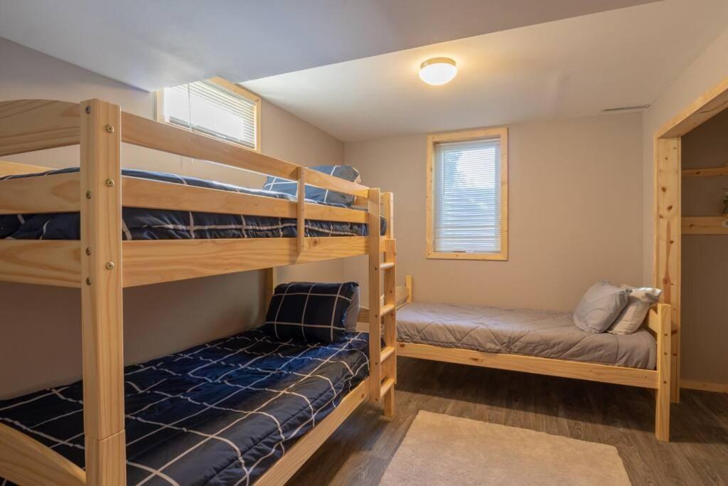Family Home W/ 2 King, 2 Queen Beds + Game Room Bemidji Exterior foto