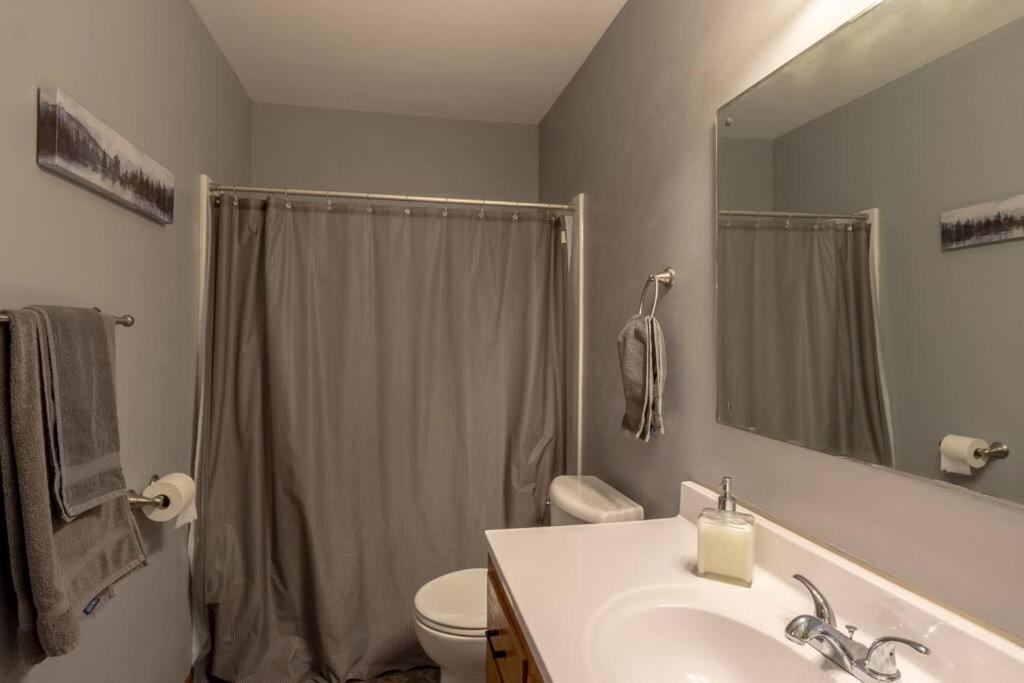 Family Home W/ 2 King, 2 Queen Beds + Game Room Bemidji Exterior foto